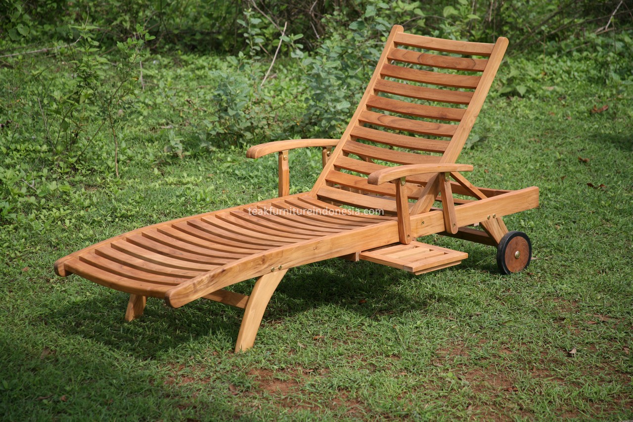 Teak Chaise Lounge TFI-SLO 02 Teak Chaise Lounge TFI-SLO 02 - Image 1